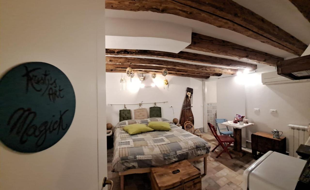 Kristj'S Art Appartamento Venezia Esterno foto